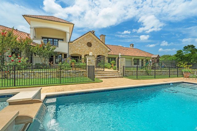 4101 Howard Road, Waxahachie, TX 75165