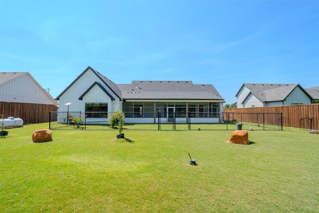 1028 County Road 337, Glen Rose, TX 76043