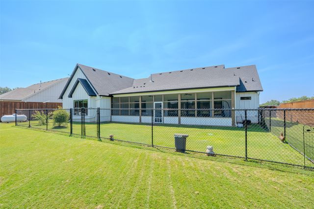 1028 County Road 337, Glen Rose, TX 76043