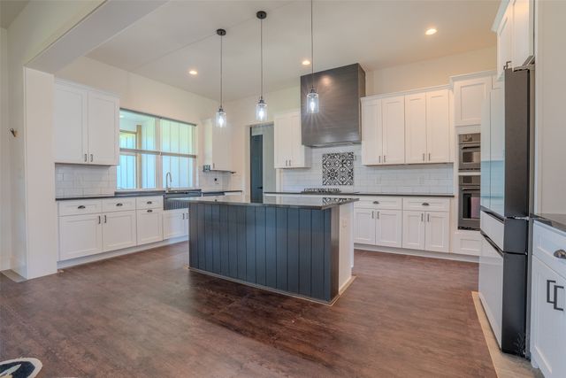 1028 County Road 337, Glen Rose, TX 76043