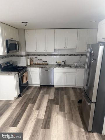 334 EVERGREEN AVE, Oaklyn, NJ 08107