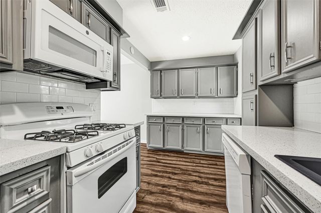 2509 Pearland Avenue, Pearland, TX 77581