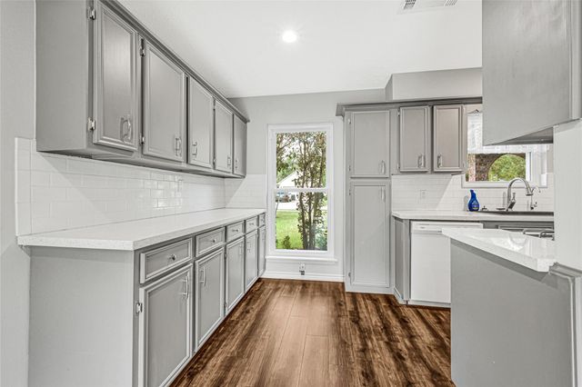 2509 Pearland Avenue, Pearland, TX 77581
