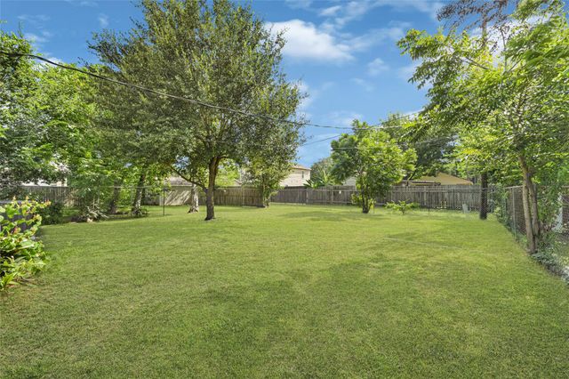 2509 Pearland Avenue, Pearland, TX 77581