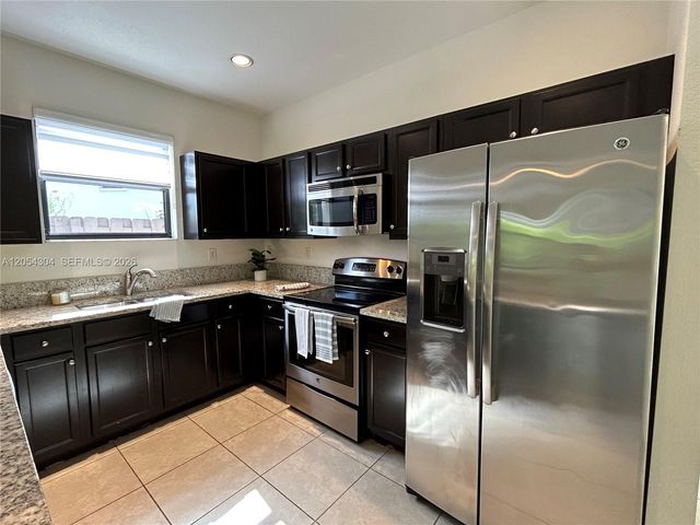 15180 SW 119th Way, Miami, FL 33196