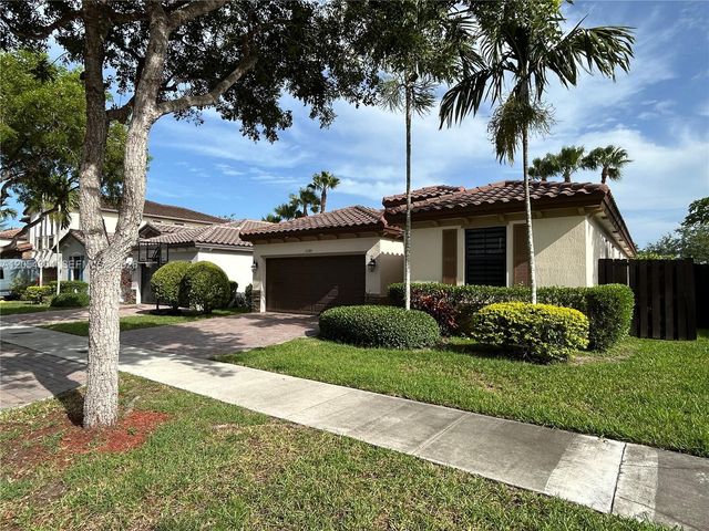 15180 SW 119th Way, Miami, FL 33196