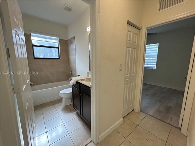 15180 SW 119th Way, Miami, FL 33196