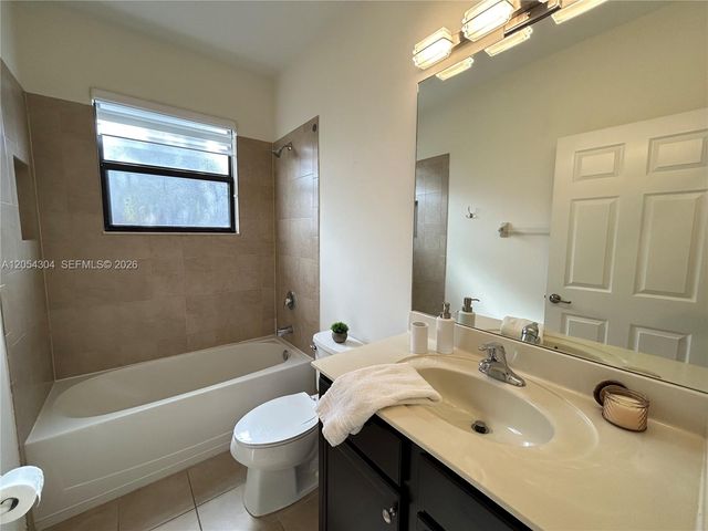 15180 SW 119th Way, Miami, FL 33196