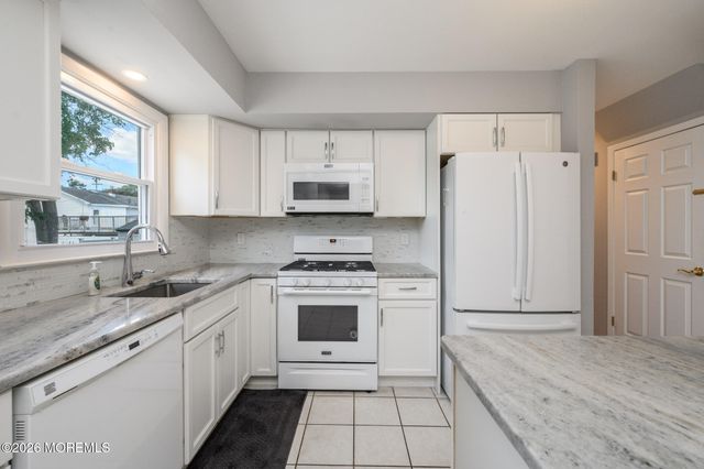 411 Emma Drive, Toms River, NJ 08755