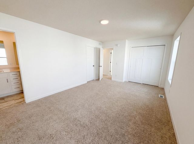 15198 Nutria Street NW, Anoka, MN 55303