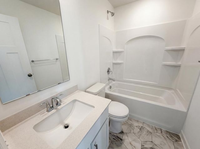 15198 Nutria Street NW, Anoka, MN 55303