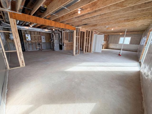 15198 Nutria Street NW, Anoka, MN 55303