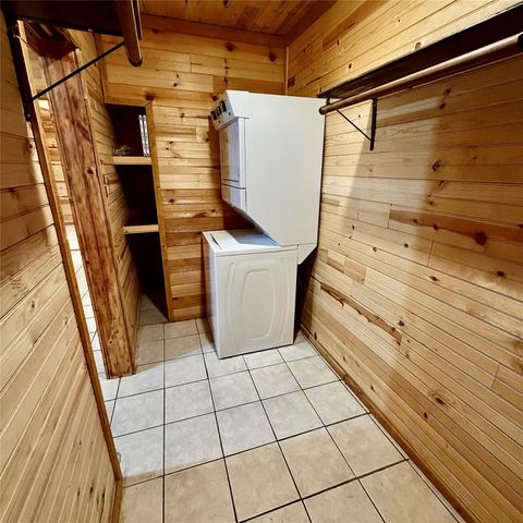 7008 Capitol Street, Houston, TX 77011