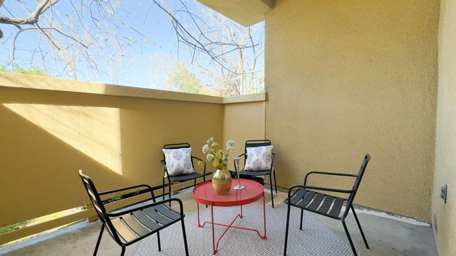 105 Sunnyhills Court, Milpitas, CA 95035