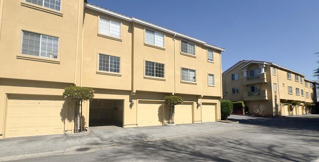 105 Sunnyhills Court, Milpitas, CA 95035