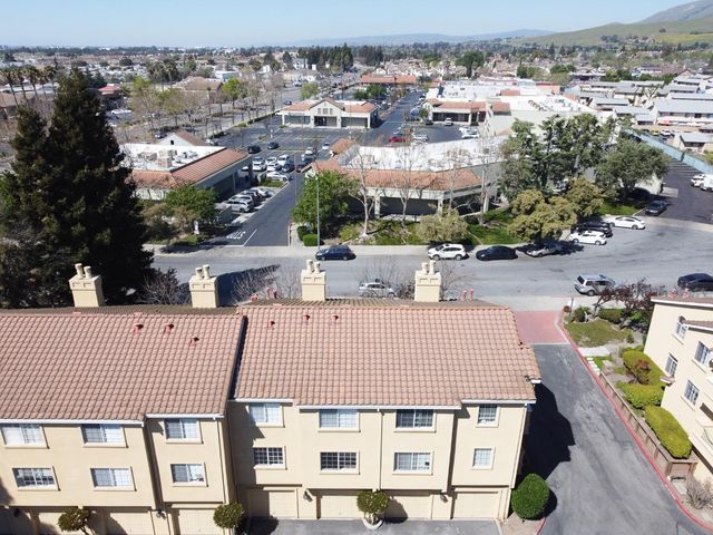 105 Sunnyhills Court, Milpitas, CA 95035