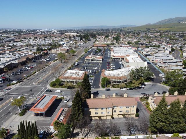 105 Sunnyhills Court, Milpitas, CA 95035