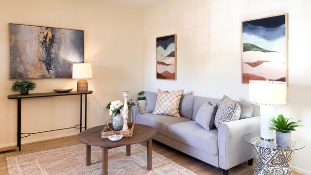 105 Sunnyhills Court, Milpitas, CA 95035