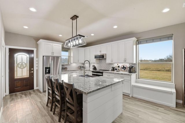 369 Air Park Drive, Livingston, TX 77351