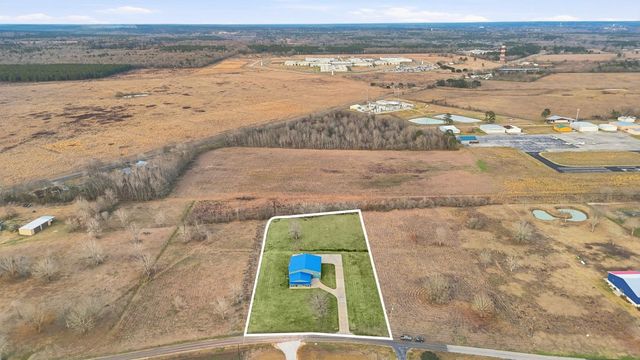 369 Air Park Drive, Livingston, TX 77351