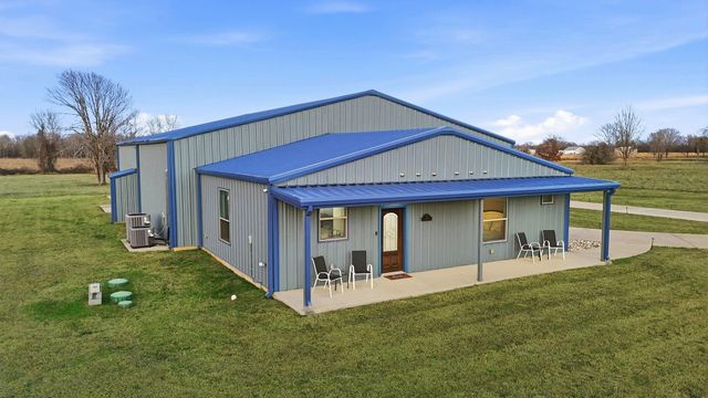 369 Air Park Drive, Livingston, TX 77351