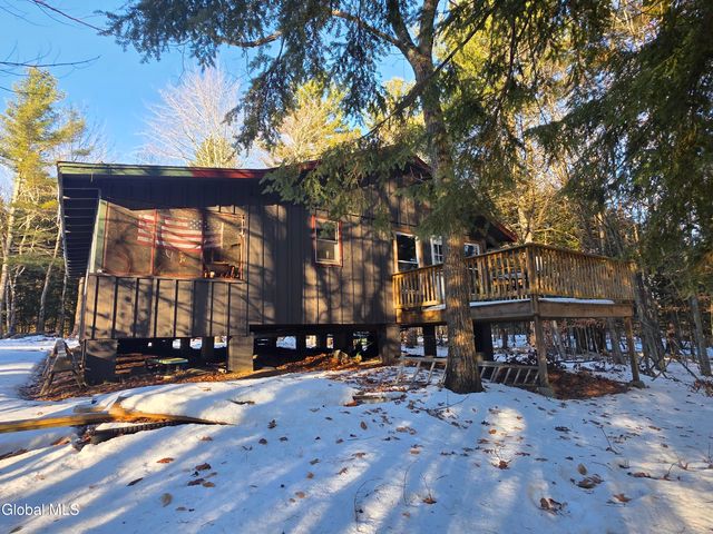 7 Scott Lane, Edinburg, NY 12134