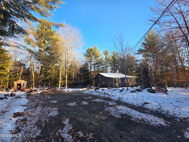 7 Scott Lane, Edinburg, NY 12134