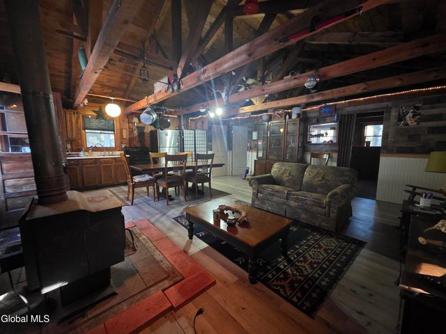 7 Scott Lane, Edinburg, NY 12134