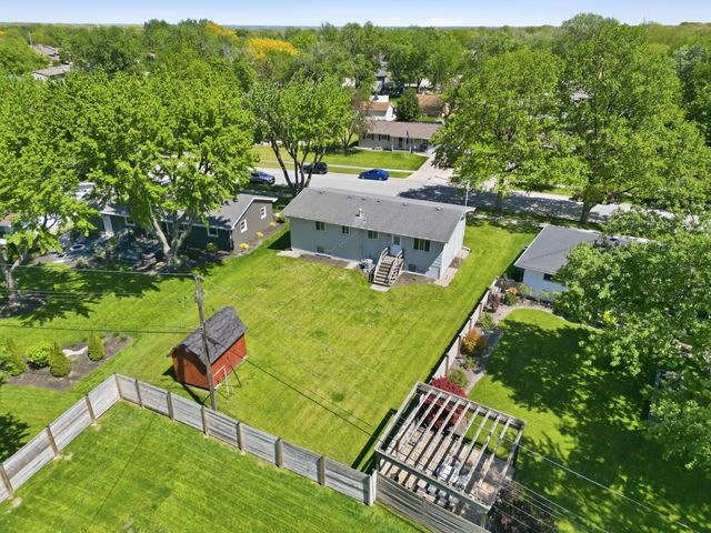 723 Maple Lane, Crown Point, IN 46307