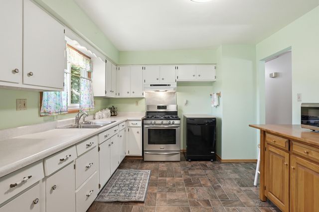 723 Maple Lane, Crown Point, IN 46307