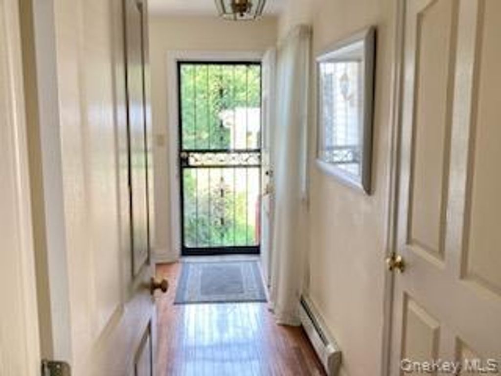 87 11th Avenue, South Huntington, NY 11746 — photo 2