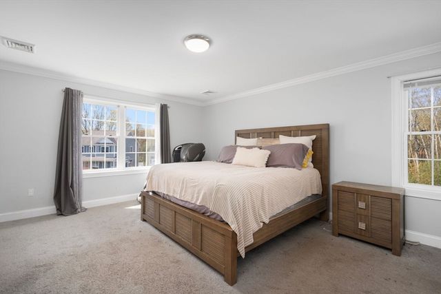 14 Dover Street, Lincoln, RI 02865