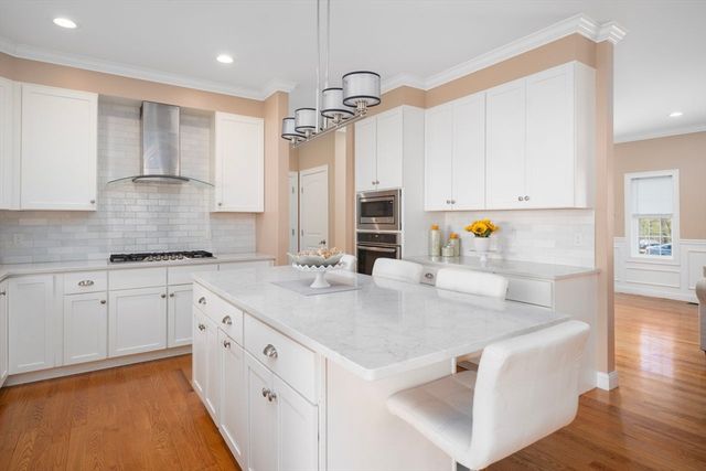 14 Dover Street, Lincoln, RI 02865
