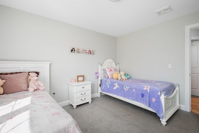 14 Dover Street, Lincoln, RI 02865