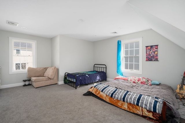 14 Dover Street, Lincoln, RI 02865