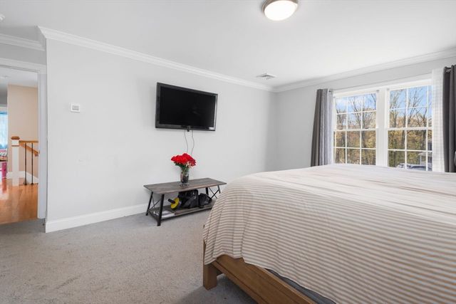 14 Dover Street, Lincoln, RI 02865