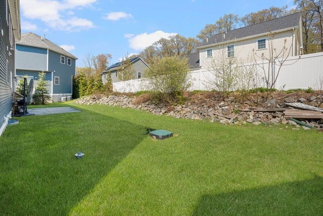 14 Dover Street, Lincoln, RI 02865