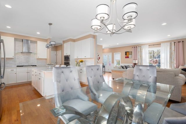 14 Dover Street, Lincoln, RI 02865