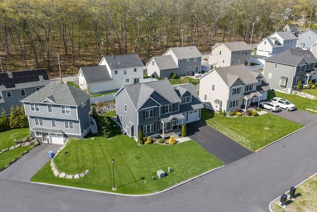14 Dover Street, Lincoln, RI 02865