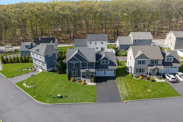 14 Dover Street, Lincoln, RI 02865
