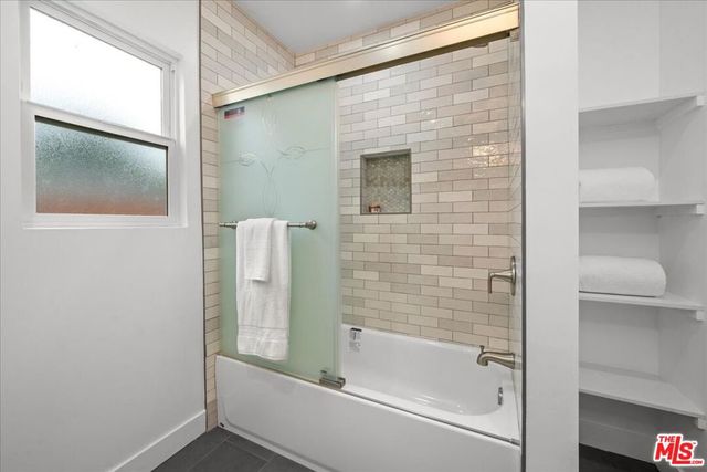 5815 Saloma Avenue, Van Nuys, CA 91411