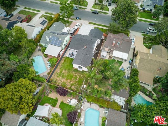 5815 Saloma Avenue, Van Nuys, CA 91411