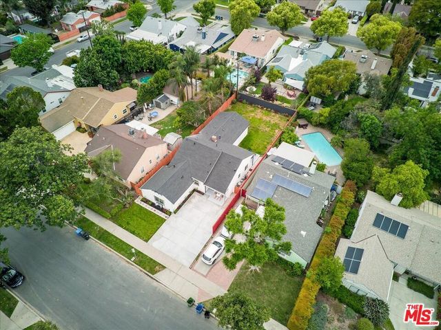5815 Saloma Avenue, Van Nuys, CA 91411