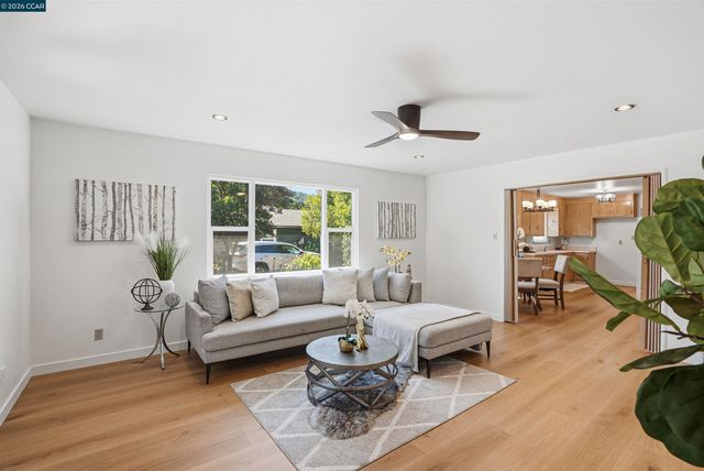 1911 Franklin Canyon Rd, Martinez, CA 94553