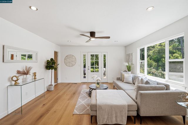 1911 Franklin Canyon Rd, Martinez, CA 94553