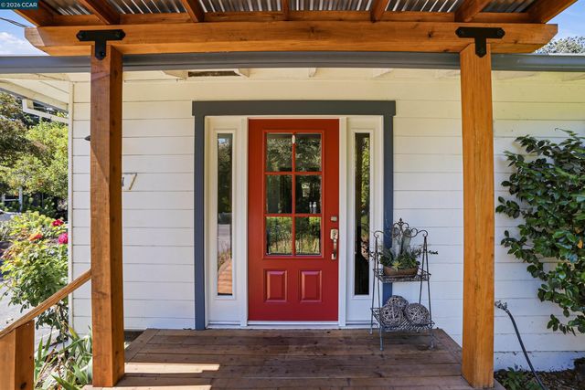 1911 Franklin Canyon Rd, Martinez, CA 94553