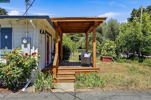 1911 Franklin Canyon Rd, Martinez, CA 94553