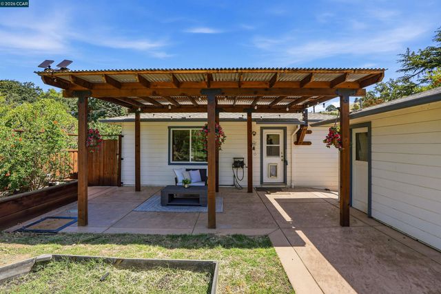 1911 Franklin Canyon Rd, Martinez, CA 94553