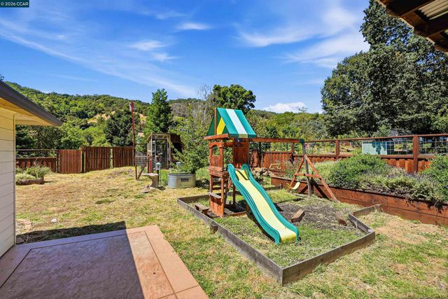1911 Franklin Canyon Rd, Martinez, CA 94553