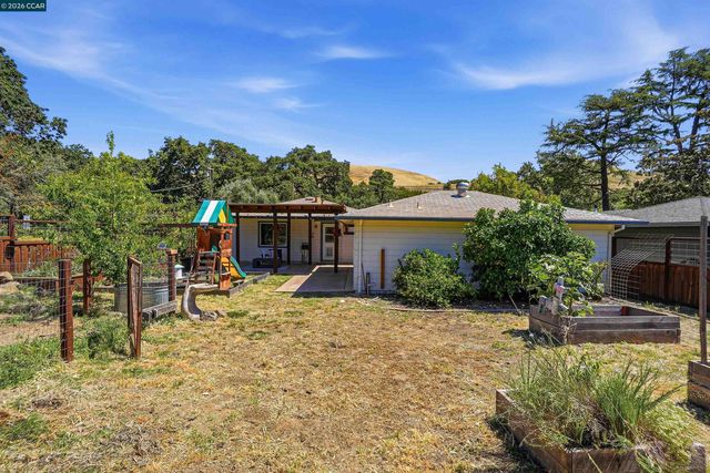 1911 Franklin Canyon Rd, Martinez, CA 94553